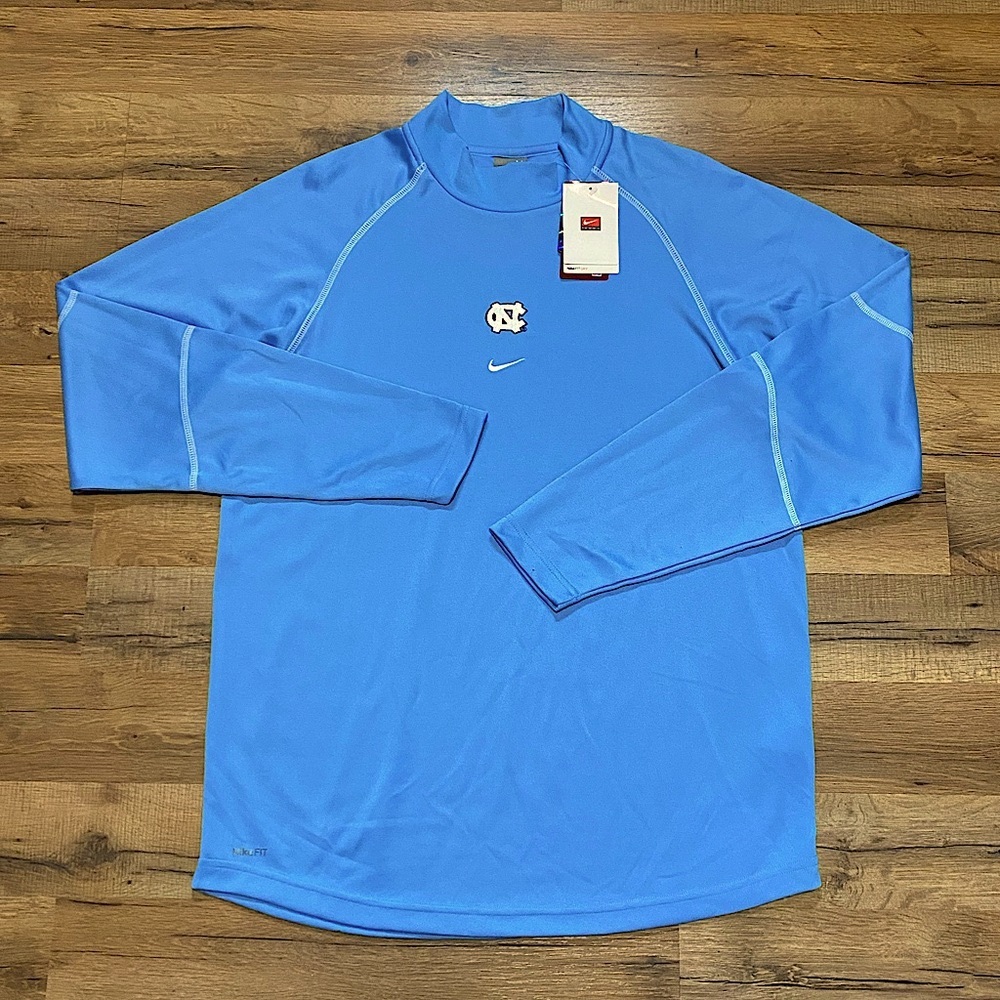 2008 Nike Fit Dry UNC Center Swoosh Crewneck / Long sleeve